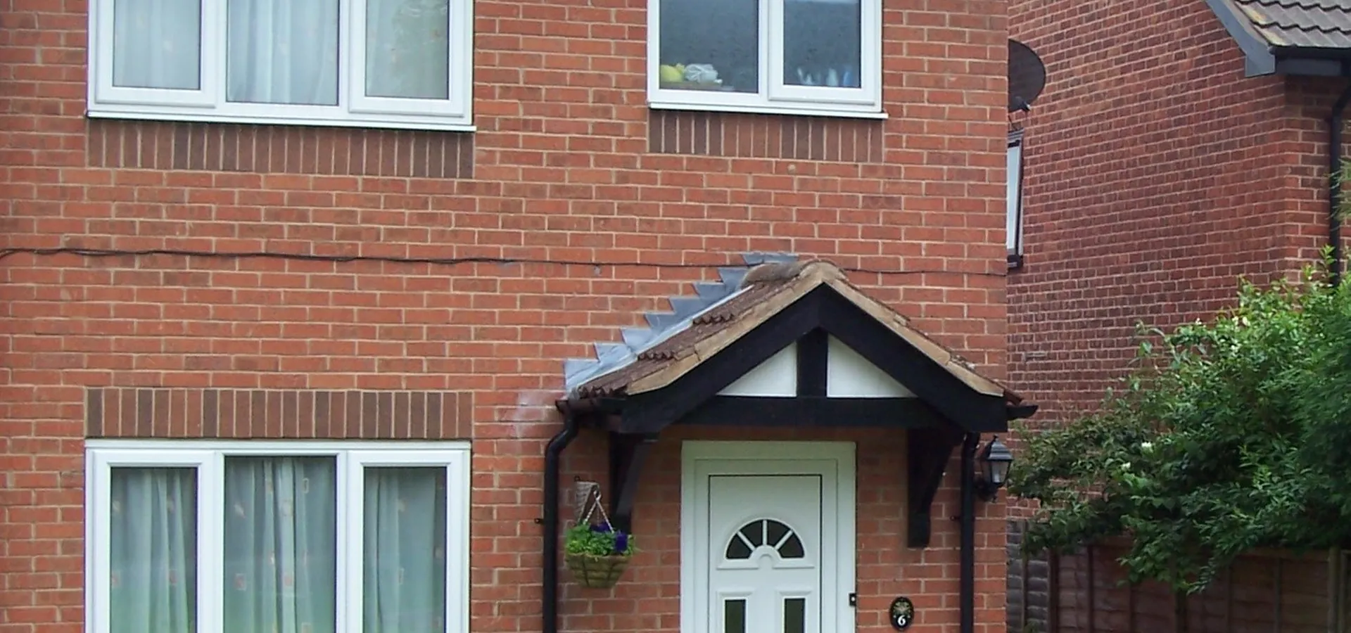 Lean-To Leyton