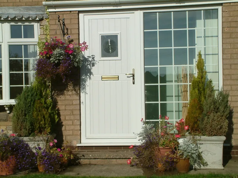 Doors Leyton