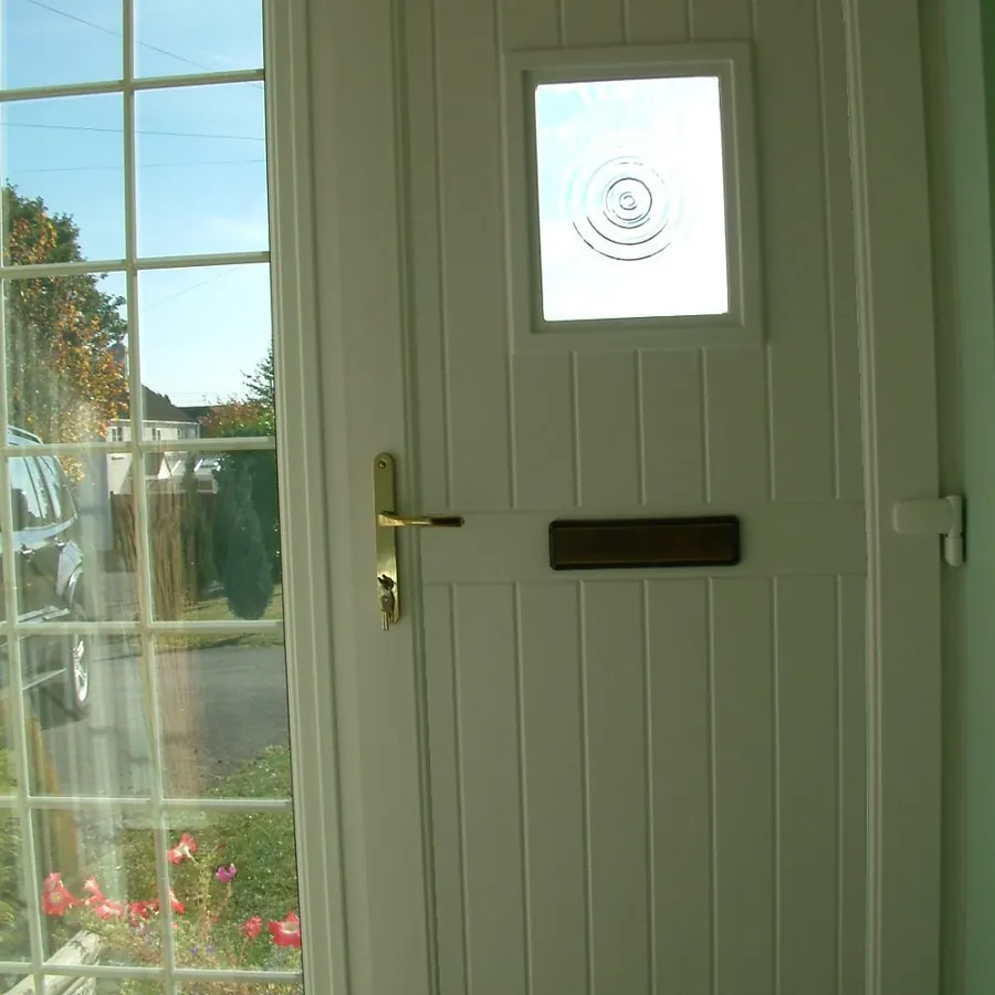 Doors Leyton
